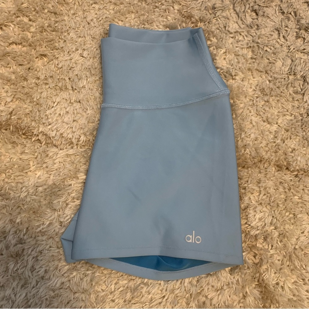 alo yoga shorts